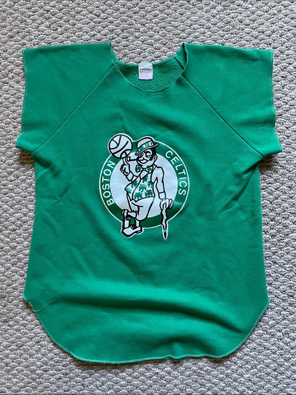 Vintage 80’s nba Boston Celtics raglan cropped sweatshirt
